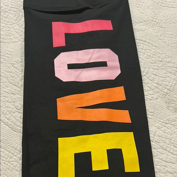 PINK Victoria's Secret Black and Pink Leggings with Gradient Logo - Picture 5 of 8